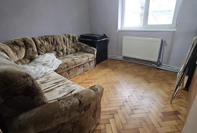 Apartament cu 2 camere semidecomandat în Luncă