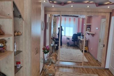Apartament cu 4 camere decomandat în Central - 7