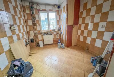 Apartament cu 4 camere semidecomandat în Militari - 2