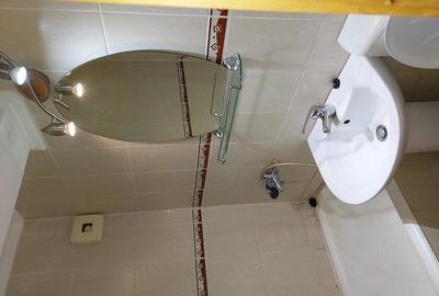 Garsonieră decomandată în Central