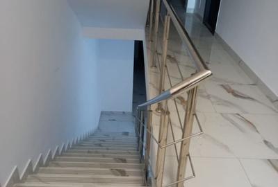 Apartament cu 2 camere semidecomandat în Lazu - 1