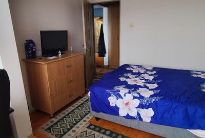Apartament cu 3 camere decomandat în Mărăști