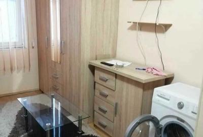 Garsonieră în Micro 17 - 4