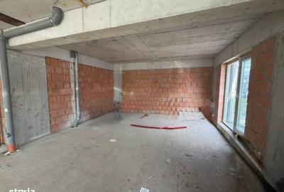 Spațiu comercial, de 104 mp, în Tunari