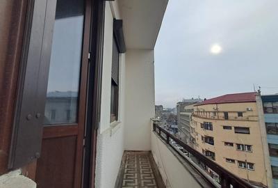 Apartament cu 4 camere decomandat în Moșilor - 2