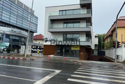 Spațiu comercial, de 350 mp, în Central