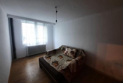Apartament cu 3 camere decomandat în Precista - 1