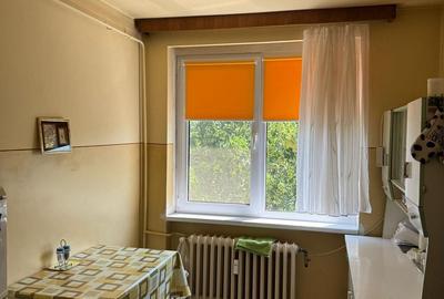 Apartament cu 2 camere decomandat în Podgoria