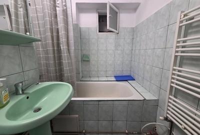 Garsonieră decomandată în Gară