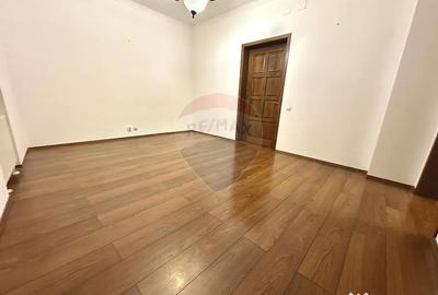 Apartament cu 2 camere decomandat în Central - 8