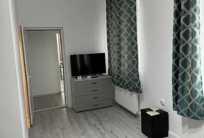 Apartament cu 2 camere semidecomandat în Petru Rareș