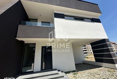 Casă cu 4 camere în Petrești
