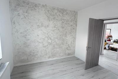 Casă cu 4 camere cu Teren 1400 Mp în Central