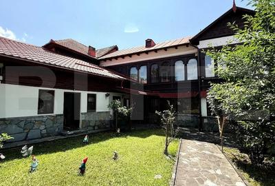 Casă cu 6 camere cu Teren 382 Mp în Pietroșița