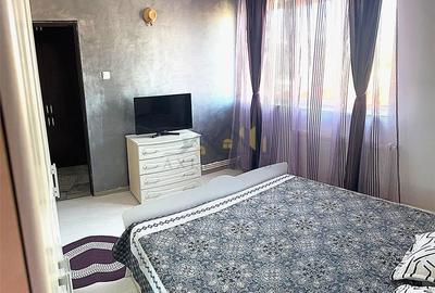 Apartament cu 2 camere semidecomandat în Micro 3 - 1