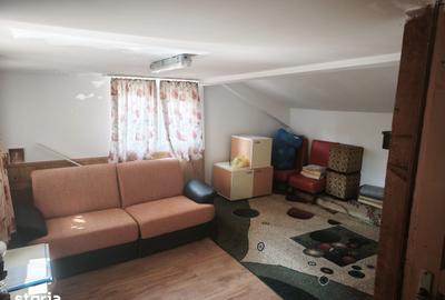 Casă cu 3 camere cu Teren 210 Mp în Est