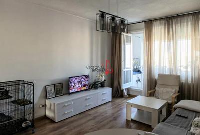 Apartament cu 3 camere decomandat, mobilat în Titan - 1