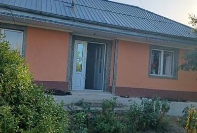 Casă cu 3 camere cu Teren 150 Mp în Central