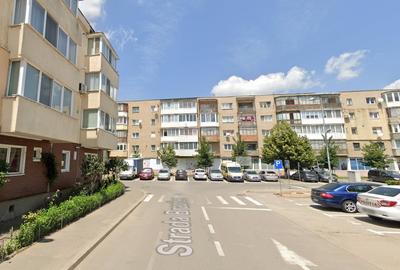 Apartament cu 4 camere semidecomandat în Feldioara