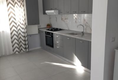 Apartament cu 3 camere semidecomandat în Cug