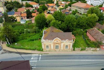 Casă cu 4 camere în Central