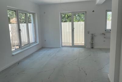 Casă cu 4 camere cu Canalizare în Central - 7