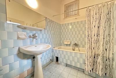 Apartament semidecomandat în Centrul Istoric