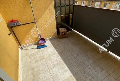 Apartament cu 3 camere decomandat în Sub Arini
