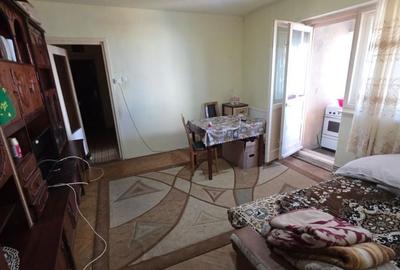 Apartament cu 4 camere decomandat în Micro 17 - 2