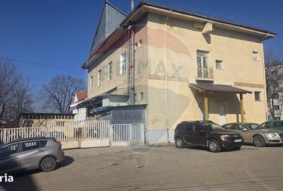 Spațiu comercial, de 704 mp, în Central - 5