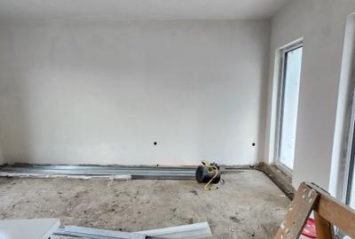 Casă cu 4 camere cu Teren 180 Mp în Florești - 2