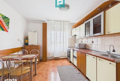 Apartament cu 3 camere, mobilat în Central