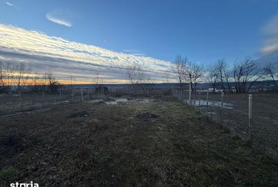 Teren de 322 mp, în Central - 8