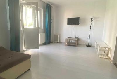 Apartament cu 2 camere decomandat în Olteniței - 2