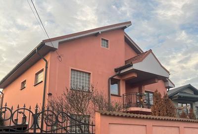 Casă cu 5 camere cu Teren 581 Mp în Brestei - 10