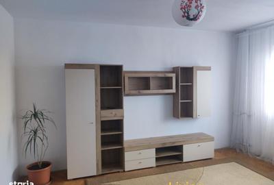 Apartament cu 3 camere decomandat în Circumvalațiunii