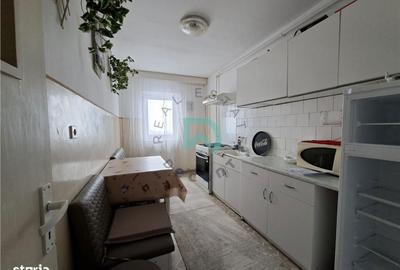 Apartament cu 3 camere decomandat în Florilor - 5