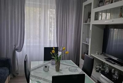 Apartament cu 3 camere decomandat în Nord - 2