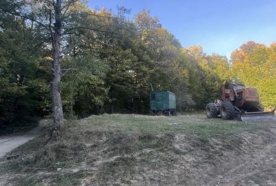 Teren de 5500 mp, în Tutana