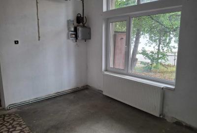 Spațiu comercial, de 24 mp, în Central