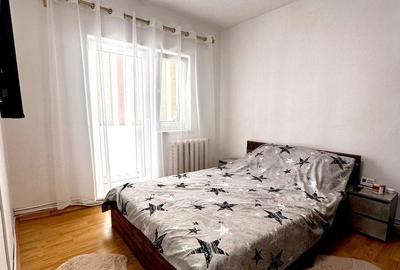 Apartament cu 2 camere decomandat în Micro 1