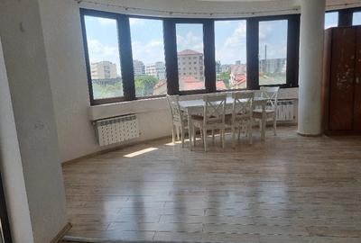 Apartament cu 2 camere semidecomandat în Păcii