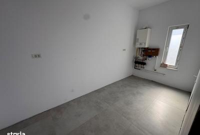 Casă cu 4 camere cu Teren 350 Mp în Central