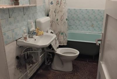Apartament cu 2 camere decomandat în Exterior Vest