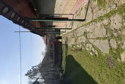 Casă cu 3 camere cu Teren 1000 Mp în Central