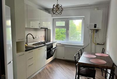 Apartament cu 3 camere decomandat în Gară - 2