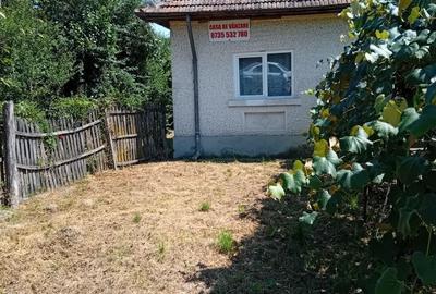 Casă cu 4 camere în Valea Stânii