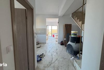 Casă cu 4 camere cu Teren 370 Mp în Ronaț - 8