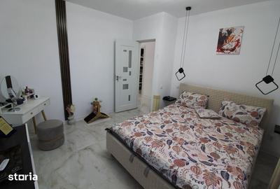 Casă cu 3 camere cu Teren 198 Mp în Central - 12