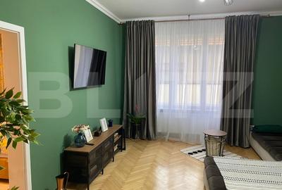 Apartament cu 3 camere semidecomandat, mobilat în Ultracentral